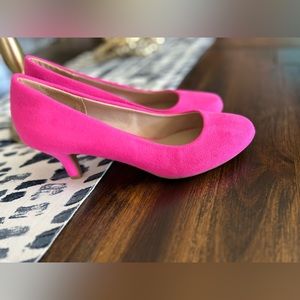 Round toe heel size 9